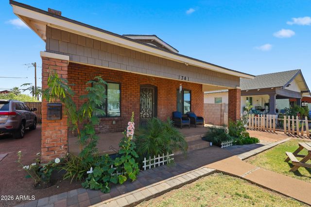 1341 E BRILL Street, Phoenix, AZ 85006