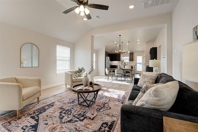 12808 NW 4th Terrace, Yukon, OK 73099