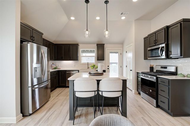 12808 NW 4th Terrace, Yukon, OK 73099