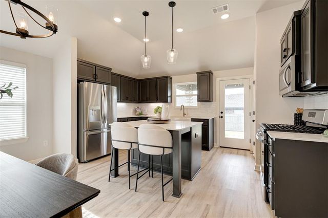 12808 NW 4th Terrace, Yukon, OK 73099