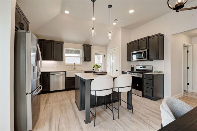 12808 NW 4th Terrace, Yukon, OK 73099
