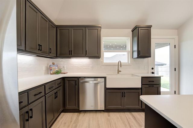 12808 NW 4th Terrace, Yukon, OK 73099