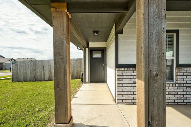 12808 NW 4th Terrace, Yukon, OK 73099