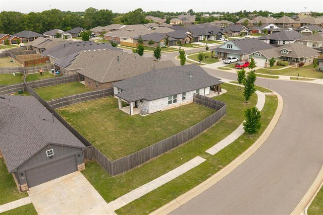 12808 NW 4th Terrace, Yukon, OK 73099