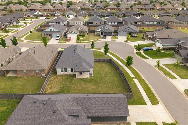 12808 NW 4th Terrace, Yukon, OK 73099