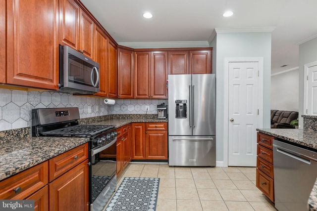 5019 SOFTWOOD LN, Woodbridge, VA 22192