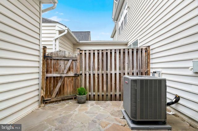 5019 SOFTWOOD LN, Woodbridge, VA 22192