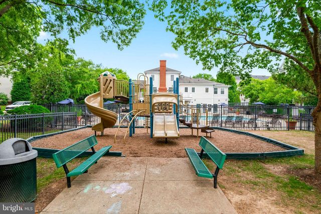5019 SOFTWOOD LN, Woodbridge, VA 22192