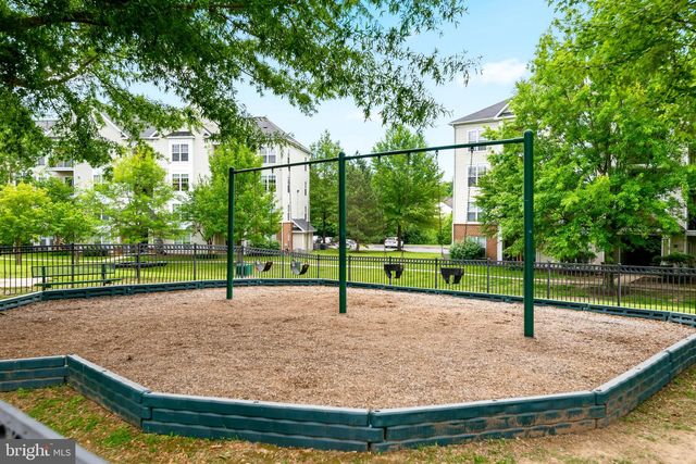 5019 SOFTWOOD LN, Woodbridge, VA 22192