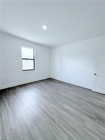 9027 E CASTLE CIR, Labelle, FL 33935