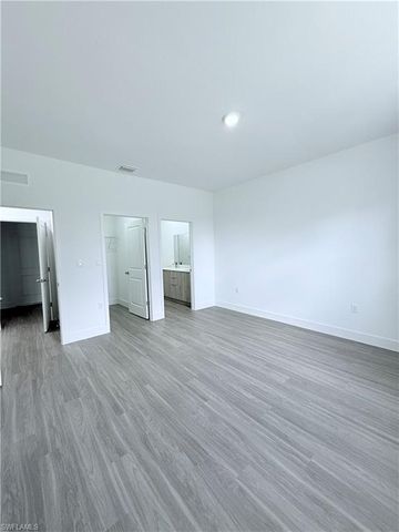 9027 E CASTLE CIR, Labelle, FL 33935