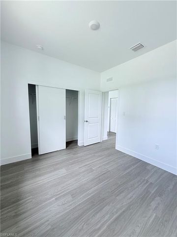 9027 E CASTLE CIR, Labelle, FL 33935