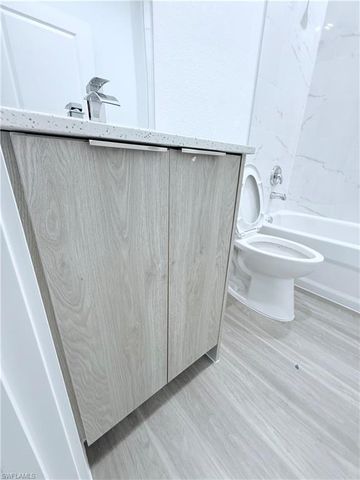 9027 E CASTLE CIR, Labelle, FL 33935