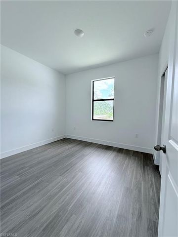 9027 E CASTLE CIR, Labelle, FL 33935