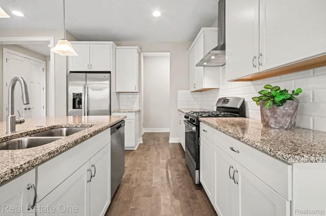 3499 John R Road, Troy, MI 48083