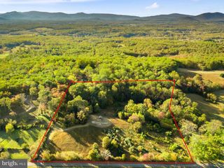 6450 JOHN BARTON PAYNE RD, Marshall, VA 20115