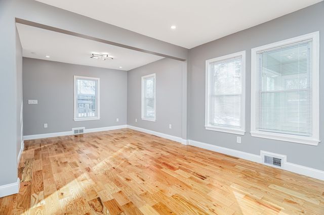 161 11th, Leominster, MA 01453