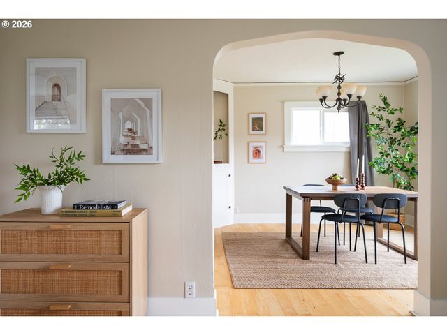 6933 N CONCORD Ave, Portland, OR 97217