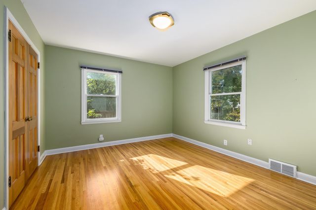 3607 Zenith Avenue N, Robbinsdale, MN 55422