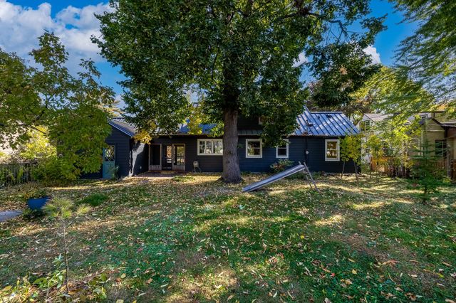 3607 Zenith Avenue N, Robbinsdale, MN 55422