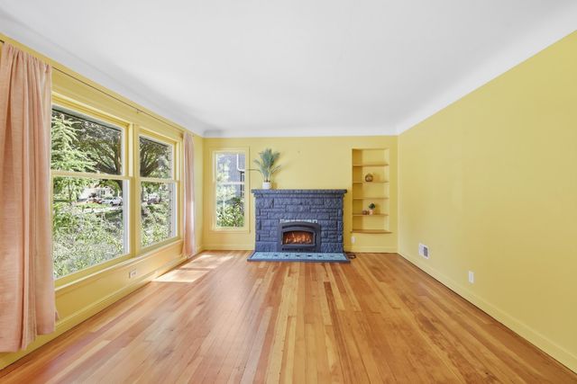 3607 Zenith Avenue N, Robbinsdale, MN 55422