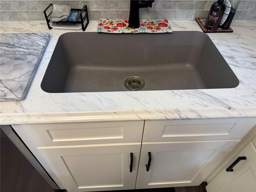 Image 16 of property listing at 17662 SE 93RD BUTLER COURT, The Villages, FL 32162