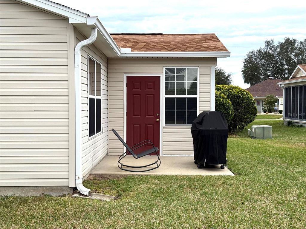 Image 3 of property listing at 17662 SE 93RD BUTLER COURT, The Villages, FL 32162