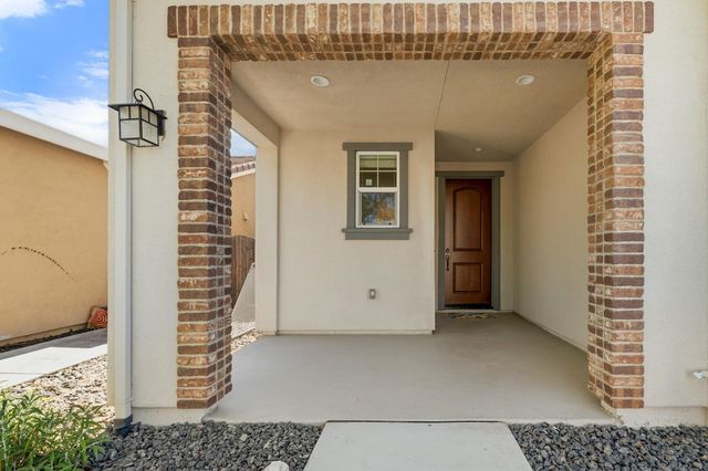 2432 Middlebury Dr, Lathrop, CA 95330