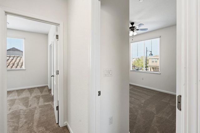 2432 Middlebury Dr, Lathrop, CA 95330