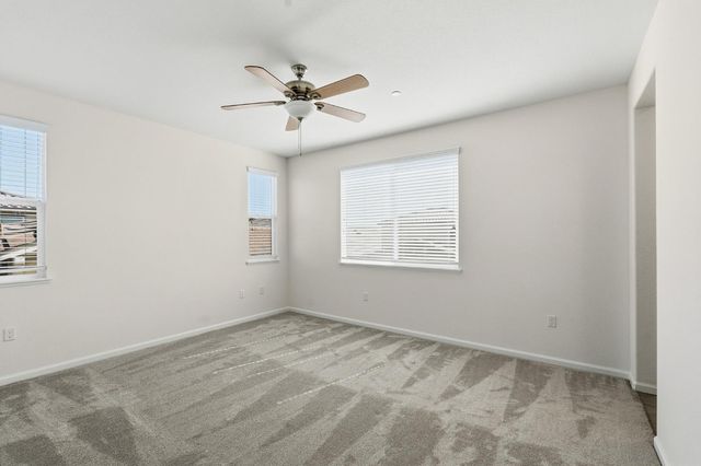 2432 Middlebury Dr, Lathrop, CA 95330