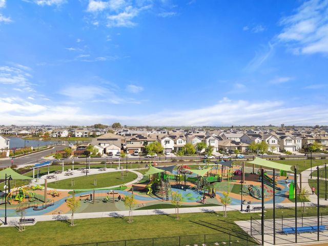 2432 Middlebury Dr, Lathrop, CA 95330