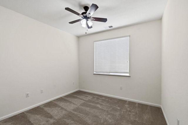 2432 Middlebury Dr, Lathrop, CA 95330