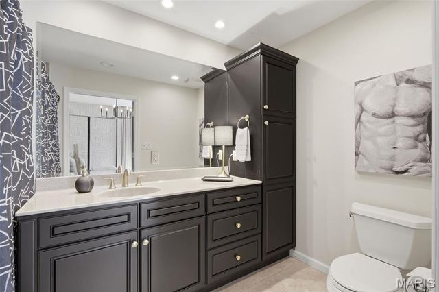 4454 Lindell Boulevard 27, St Louis, MO 63108