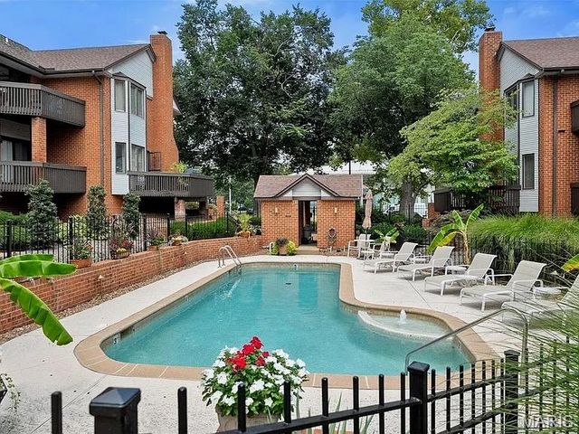 4454 Lindell Boulevard 27, St Louis, MO 63108