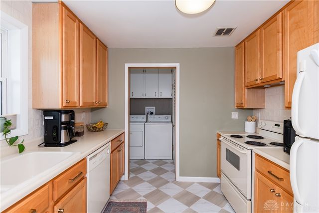 1040 Kenosha Road, Dayton, OH 45429