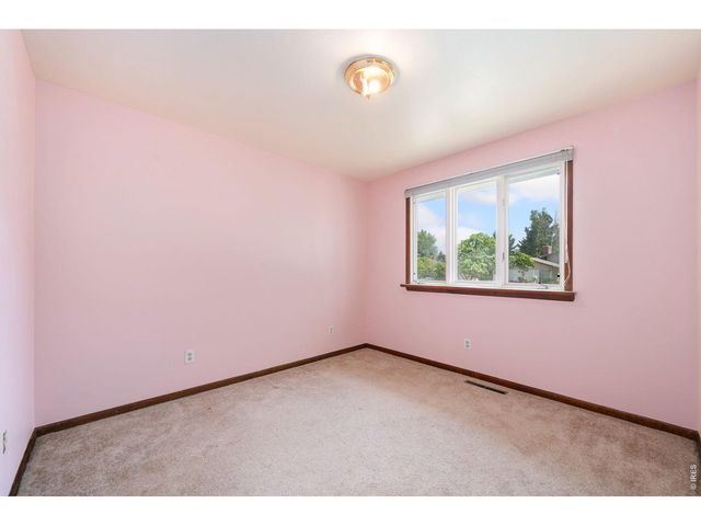 2612 Mountain View Ave, Longmont, CO 80503