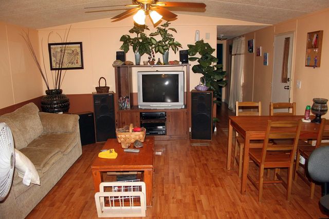 720 Green Acre DR, Dale, TX 78616