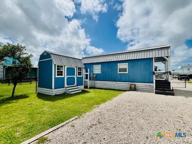 1303 W Adams Avenue, Port O'connor, TX 77982