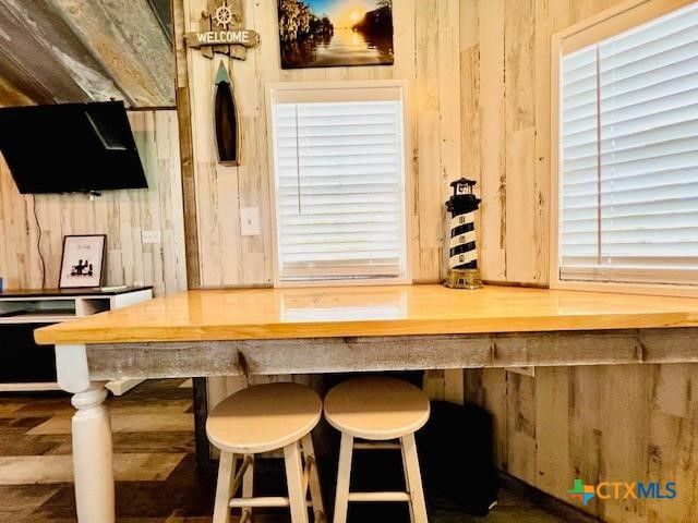 1303 W Adams Avenue, Port O'connor, TX 77982