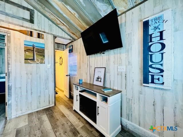 1303 W Adams Avenue, Port O'connor, TX 77982