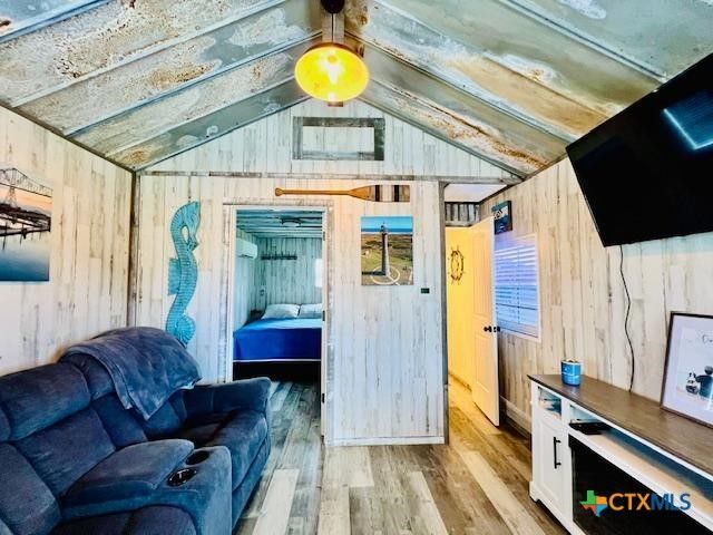 1303 W Adams Avenue, Port O'connor, TX 77982