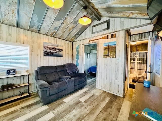 1303 W Adams Avenue, Port O'connor, TX 77982