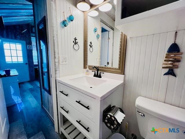 1303 W Adams Avenue, Port O'connor, TX 77982