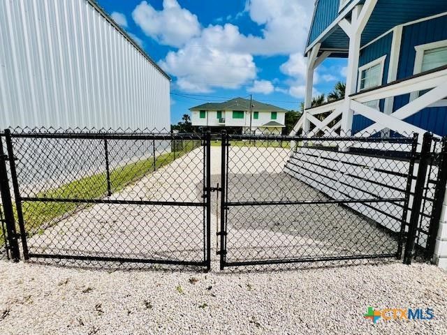 1303 W Adams Avenue, Port O'connor, TX 77982