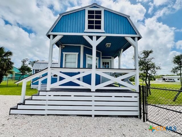 1303 W Adams Avenue, Port O'connor, TX 77982