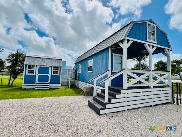 1303 W Adams Avenue, Port O'connor, TX 77982