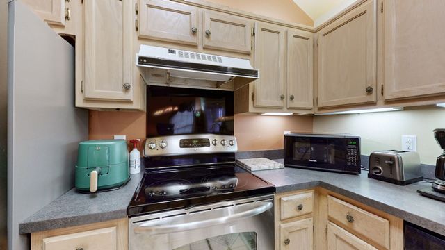 2808 Blackwood Dr, Nashville, TN 37214