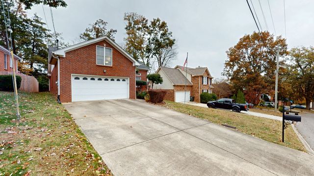 2808 Blackwood Dr, Nashville, TN 37214