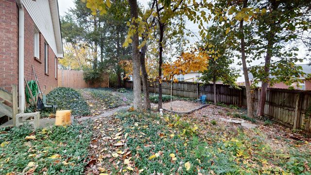 2808 Blackwood Dr, Nashville, TN 37214