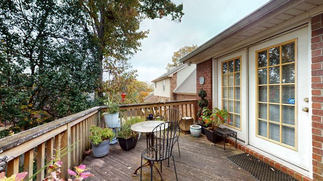 2808 Blackwood Dr, Nashville, TN 37214